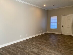 632 Old Humboldt Rd, Unit A in Jackson, TN - Foto de edificio - Building Photo