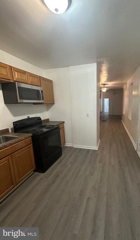 property at 1127 W 2nd St