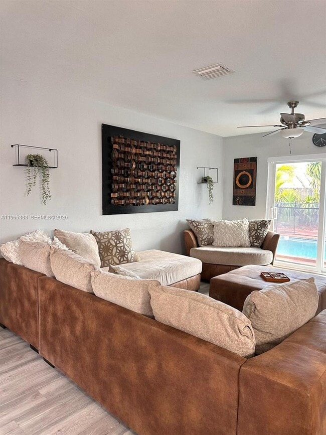 20600 SW 116th Rd in Miami, FL - Building Photo - Building Photo