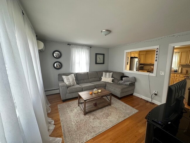 65 Sherry Ave in Bristol, RI - Building Photo - Building Photo