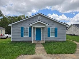 402 N 12th St in Griffin, GA - Building Photo