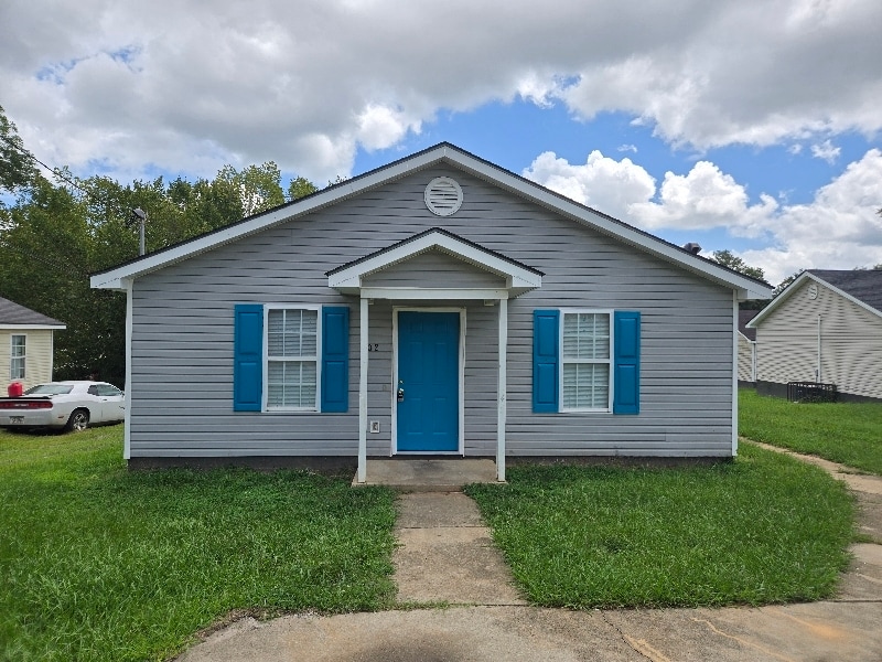 402 N 12th St in Griffin, GA - Building Photo