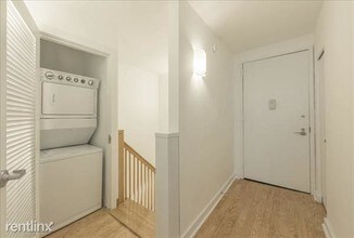 160 W 97th St-Unit -13B in New York, NY - Foto de edificio - Building Photo