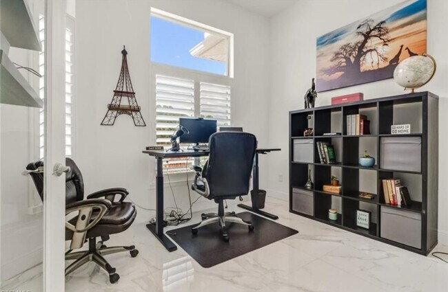 2662 2nd St NW in Naples, FL - Building Photo - Building Photo