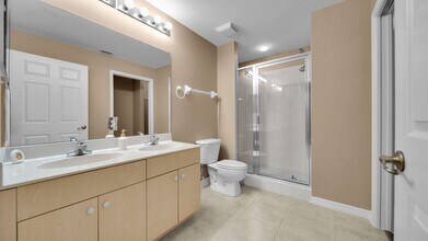 950 Hancock Creek S Blvd in Cape Coral, FL - Building Photo - Building Photo