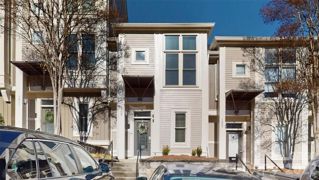 1009 Park West Dr in Charlotte, NC - Building Photo - Building Photo