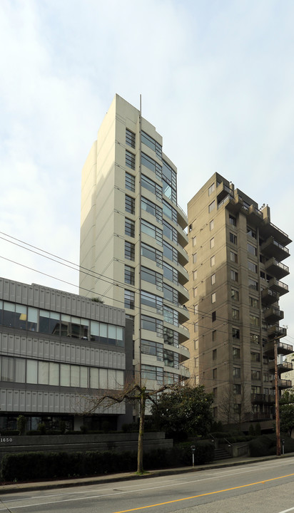 Brockton House in Vancouver, BC - Building Photo