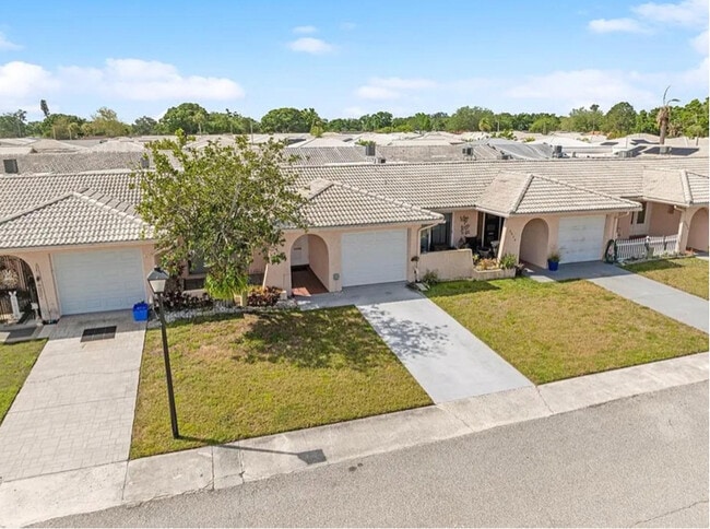 5428 Larchmont Ct
