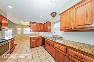 1200 SW 133rd Pl in Oklahoma City, OK - Building Photo - Building Photo