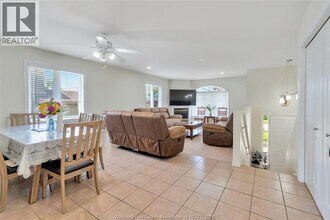 592 Banwell Dr in Windsor, ON - Building Photo - Building Photo