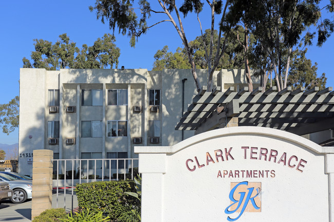 Clark Terrace in Baldwin Park, CA - Building Photo - Building Photo