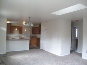 170 N Tamarack St in Sisters, OR - Building Photo - Building Photo