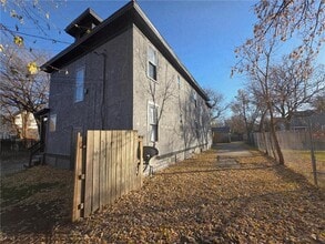 414 N 33rd Ave in Minneapolis, MN - Building Photo - Building Photo
