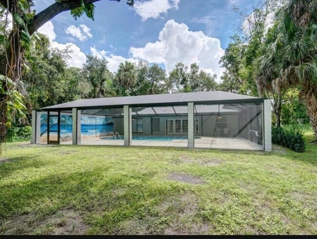 5153 Miller Bayou Dr in Port Richey, FL - Building Photo - Building Photo
