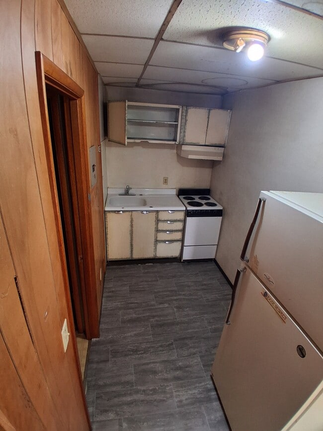 1546 S Cushman St in Fairbanks, AK - Building Photo - Building Photo