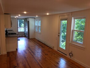 286 Brookline St, Unit #2 in Cambridge, MA - Foto de edificio - Building Photo