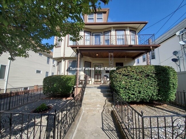 11 Bowdoin St, Unit 1