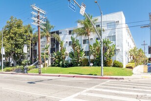 Terraces at Toscana in Sherman Oaks, CA - Building Photo