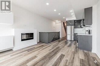 57 Finch Ave W in Toronto, ON - Building Photo - Building Photo