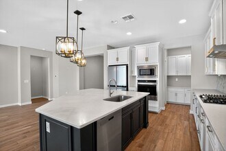 13861 E Red Oaks Dr in Vail, AZ - Building Photo - Building Photo