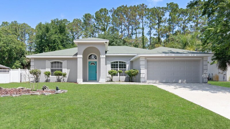 25 Port Royal Dr in Palm Coast, FL - Building Photo
