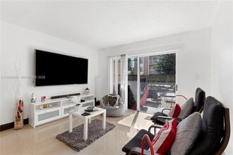 4910 NW 79th Ave in Doral, FL - Building Photo - Building Photo