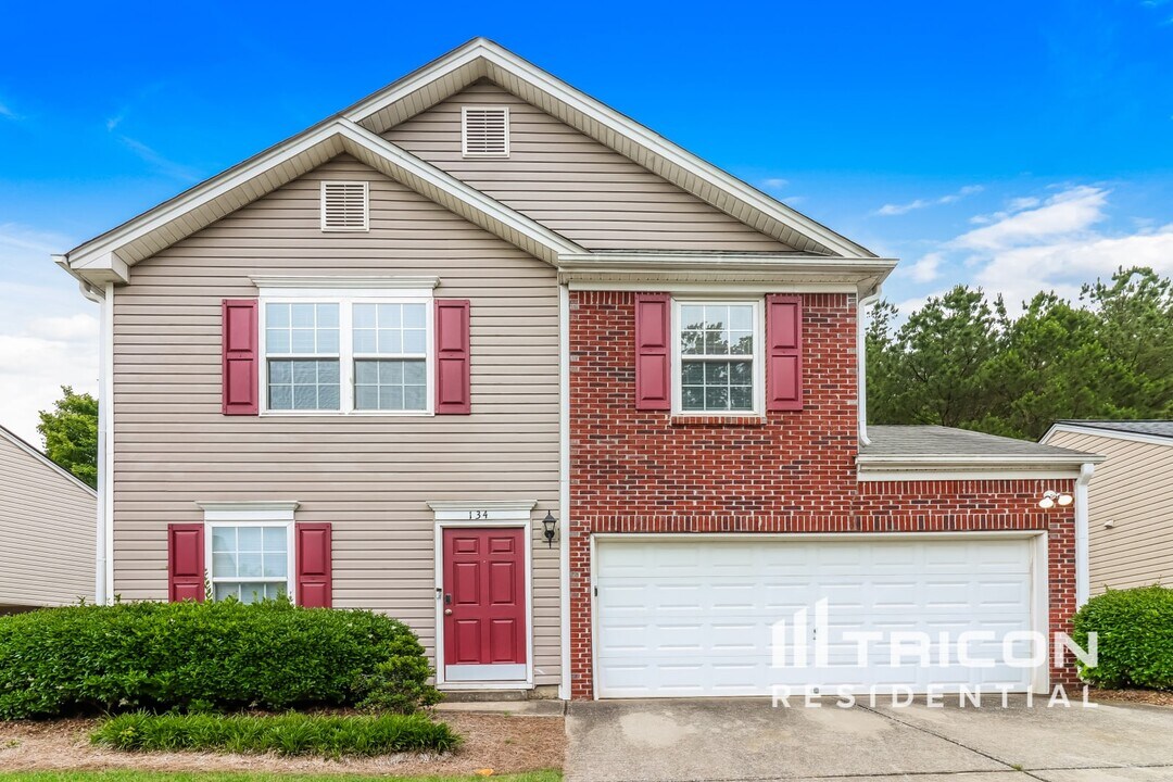 134 Oak Grove Pl in Acworth, GA - Building Photo