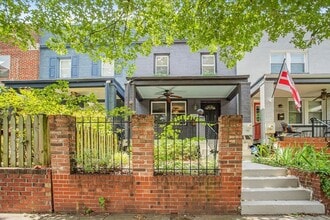 1007 15th St SE in Washington, DC - Building Photo - Building Photo
