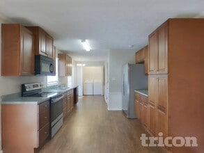 2807 Alamo Pl, Unit CH in Snellville, GA - Foto de edificio - Building Photo