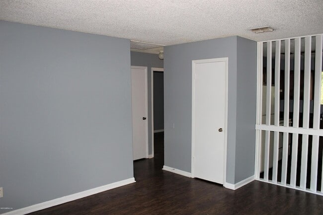 5136 Westchase Ct in Jacksonville, FL - Foto de edificio - Building Photo