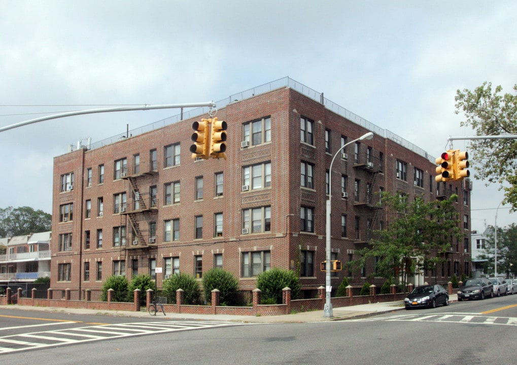 Pearl Court in Brooklyn, NY - Foto de edificio