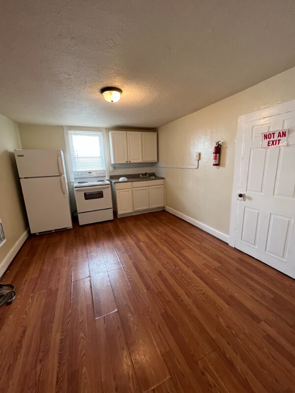 property at 116-118 S Raleigh St