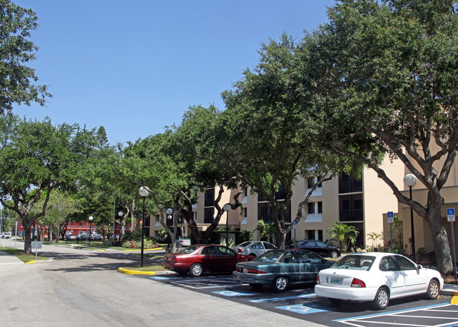 Casa Santa Marta I in Sarasota, FL - Foto de edificio - Building Photo