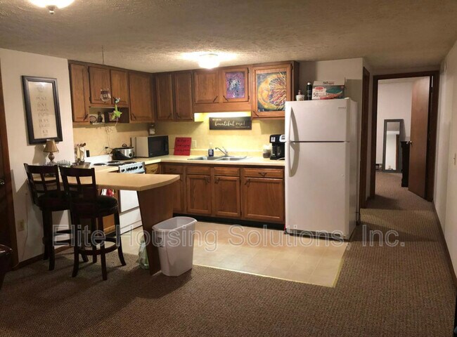 108 E Buck Ave in Rural Retreat, VA - Building Photo - Building Photo
