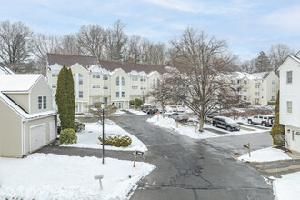 Ridge Hill Condominiums in Hamden, CT - Building Photo - Building Photo