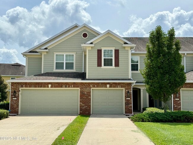property at 6812 Roundleaf Dr