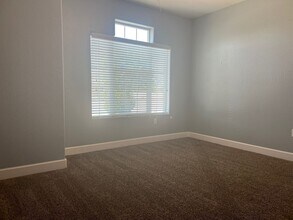 1204 Sorrento Dr in Roswell, NM - Building Photo - Building Photo