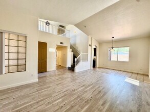 1016 Stoneypeak Ave in North Las Vegas, NV - Building Photo - Building Photo