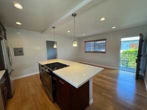 5567 Inglewood Blvd in Culver City, CA - Building Photo - Building Photo
