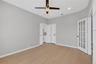 325 Crooked Creek in Garland, TX - Building Photo - Building Photo