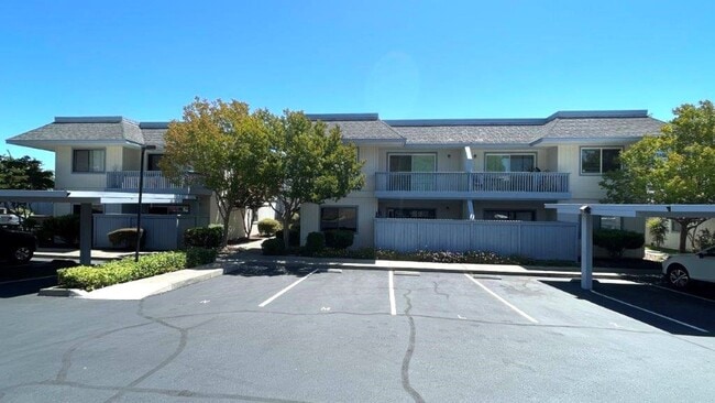 property at 118 Chatham Ct