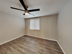 1704 W Thunderbird Rd in Phoenix, AZ - Building Photo - Building Photo