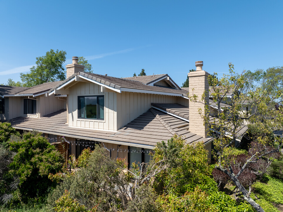 Crestview Park in San Carlos, CA - Foto de edificio