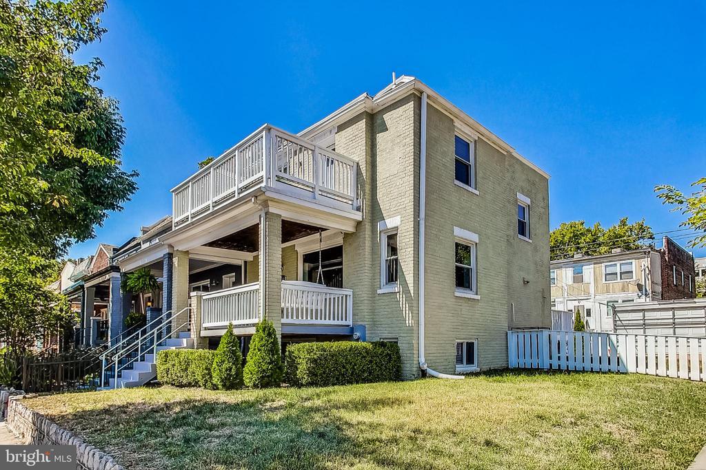 1330 Staples St NE in Washington, DC - Building Photo