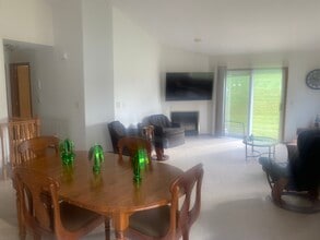 731 Premier Ct, Unit Park View in Eau Claire, WI - Foto de edificio - Building Photo