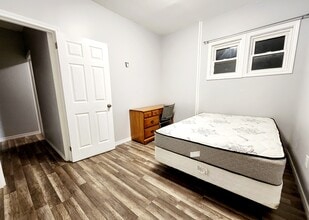 329 Randolph Ave in Windsor, ON - Foto de edificio - Building Photo