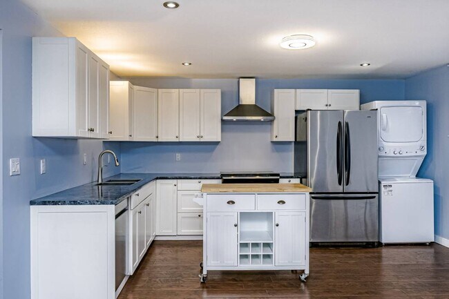 32971 Hawthorne Av in Mission, BC - Building Photo - Building Photo