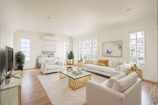 738 S Stanley Ave in Los Angeles, CA - Building Photo