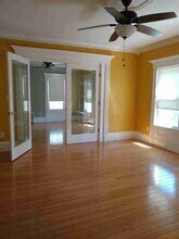 107 Ash St in New Bedford, MA - Foto de edificio - Building Photo