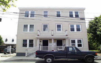 98 Woodstock St Apartments